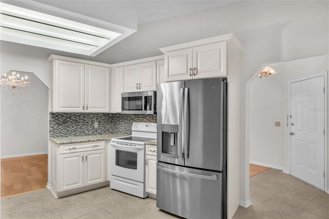 546 RAPID FALLS DRIVE, Brandon, FL 33511