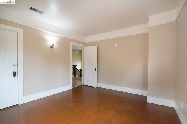 357 Alcatraz Ave, Oakland, CA 94618