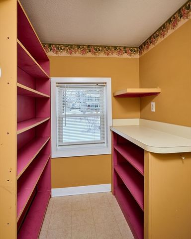 3 Butler St, Westfield, MA 01085