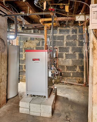 3 Butler St, Westfield, MA 01085