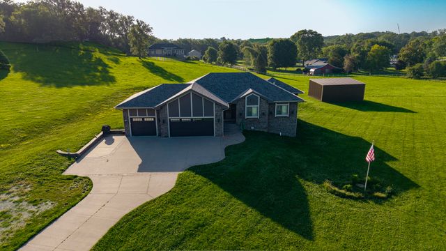 2849 BIRDSLEY Road, Council Bluffs, IA 51503