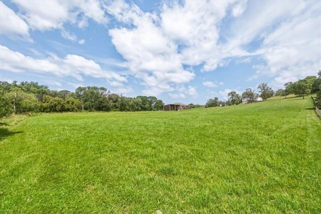 2849 BIRDSLEY Road, Council Bluffs, IA 51503