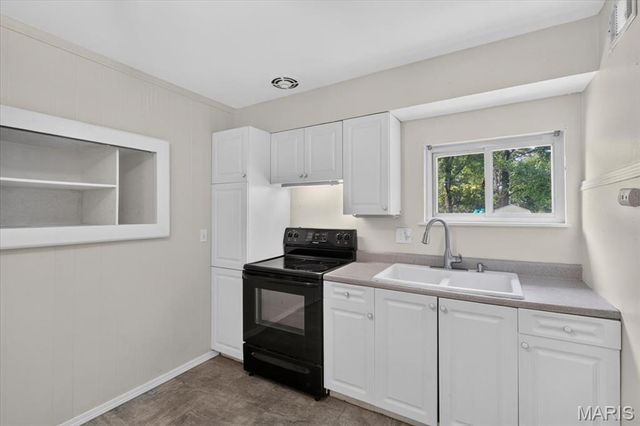 200 Hillcrest Boulevard, Ballwin, MO 63021