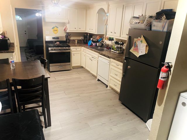 102 Avenue A, Willis, TX 77378