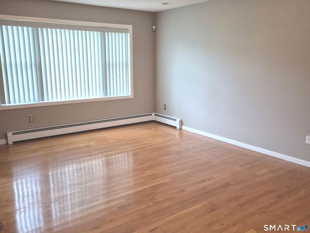 16 Hickory Road, Naugatuck, CT 06770