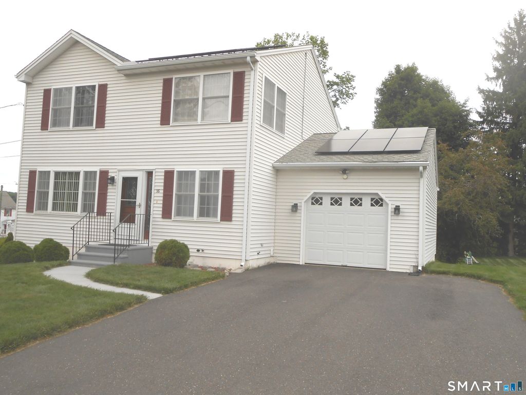 16 Hickory Road, Naugatuck, CT 06770