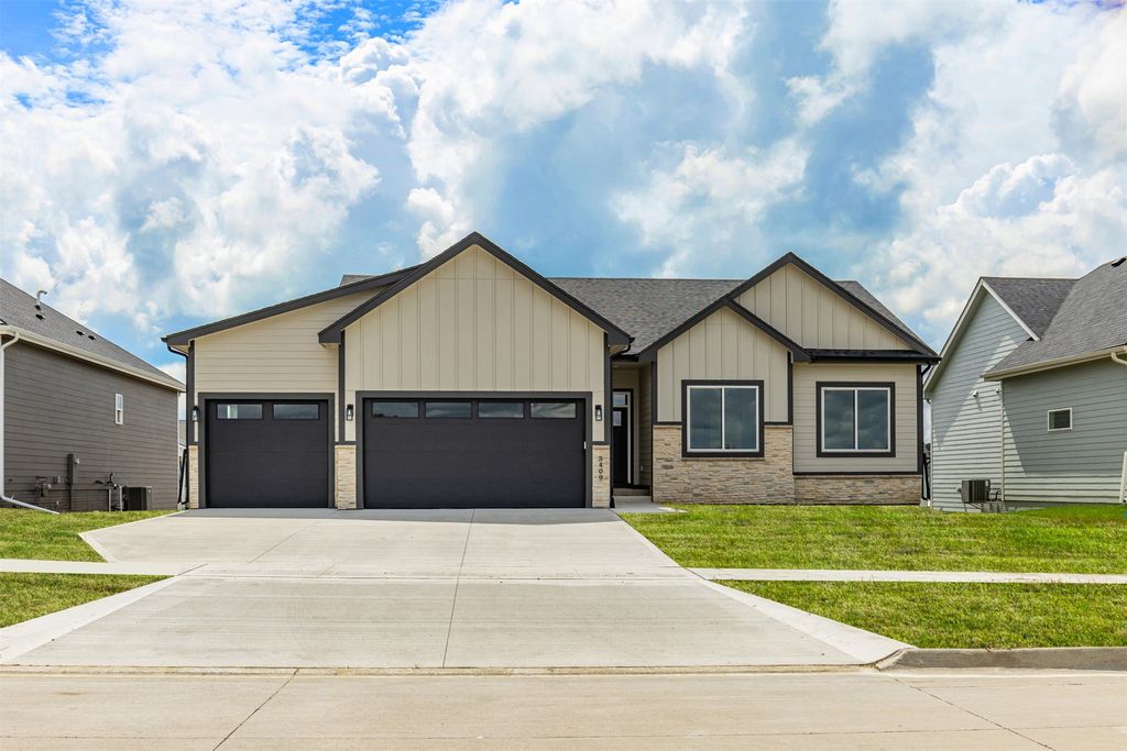 3409 NE 12th Street, Ankeny, IA 50021