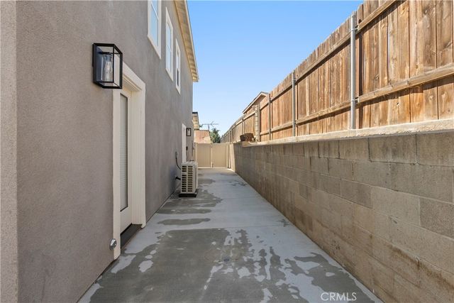 6015 FLORENCE Street, Riverside, CA 92504