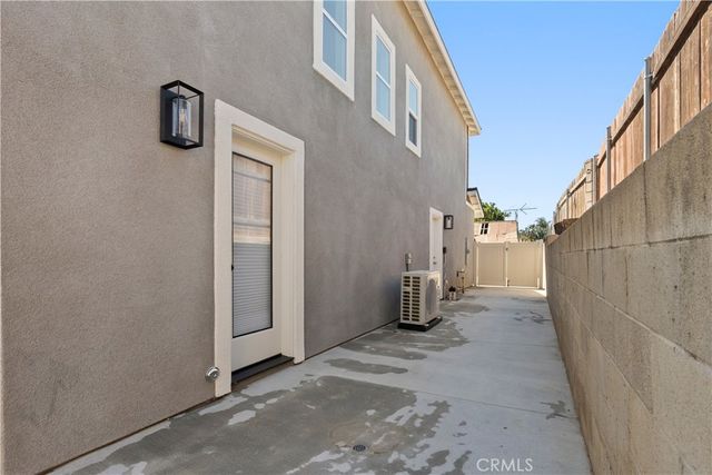 6015 FLORENCE Street, Riverside, CA 92504