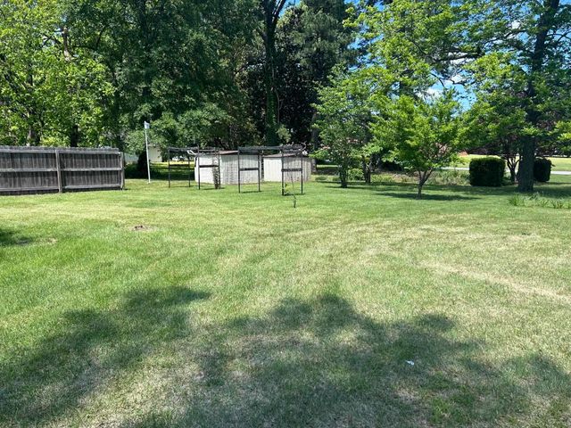 1089 N SANGA RD, Memphis, TN 38018