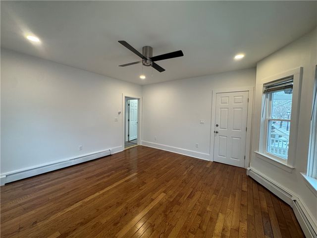 591 Main Street, Warren, RI 02885