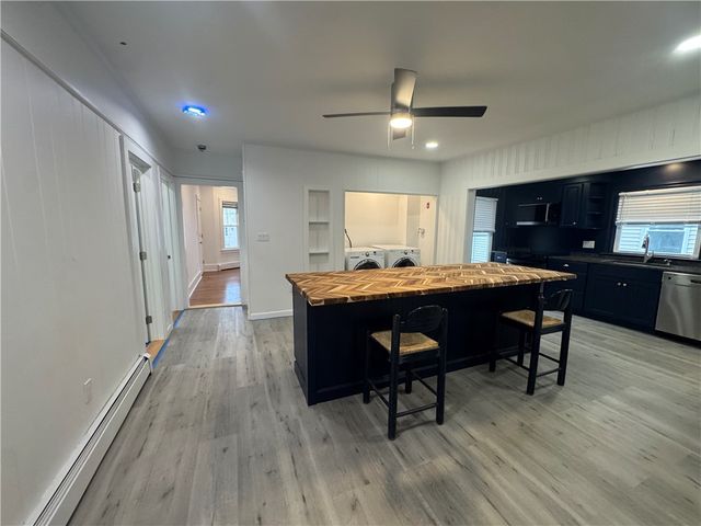 591 Main Street, Warren, RI 02885