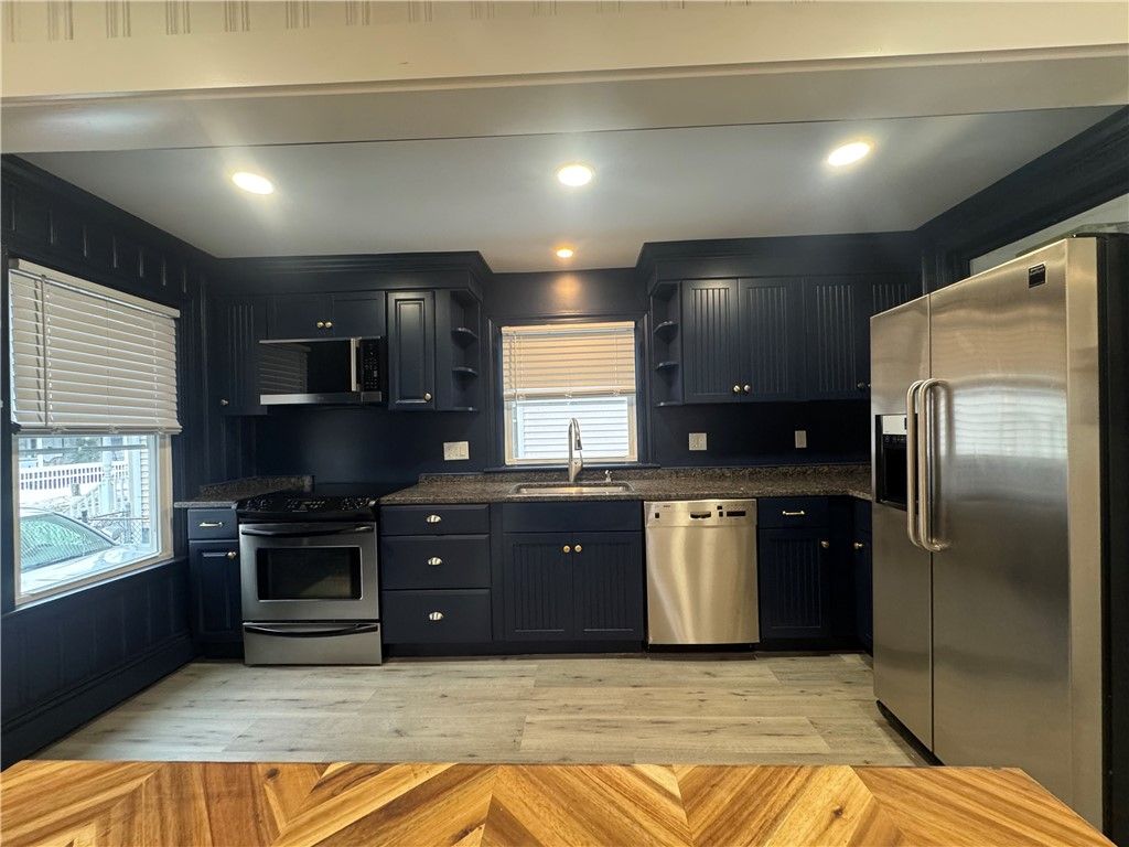 591 Main Street, Warren, RI 02885