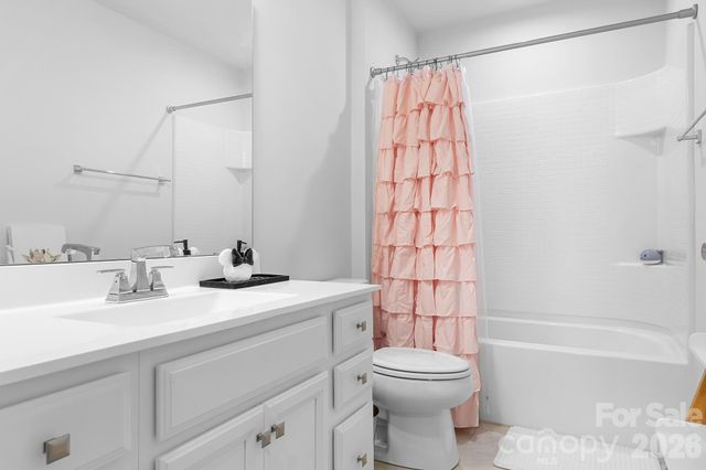 2132 Lenswood Court, Denver, NC 28037