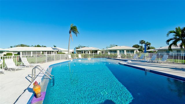 6809 9TH AVENUE W 523, Bradenton, FL 34209