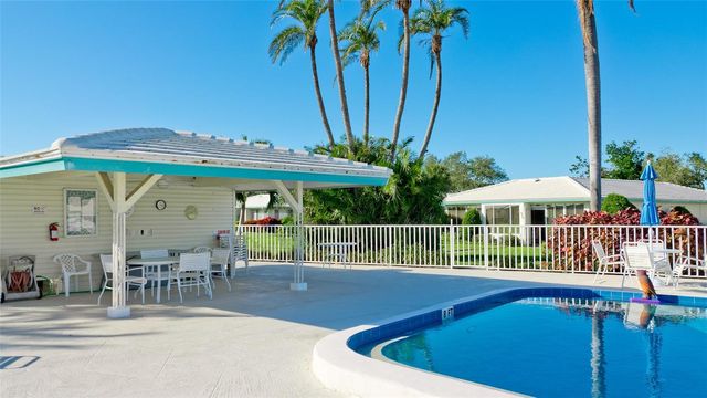 6809 9TH AVENUE W 523, Bradenton, FL 34209