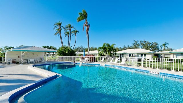 6809 9TH AVENUE W 523, Bradenton, FL 34209