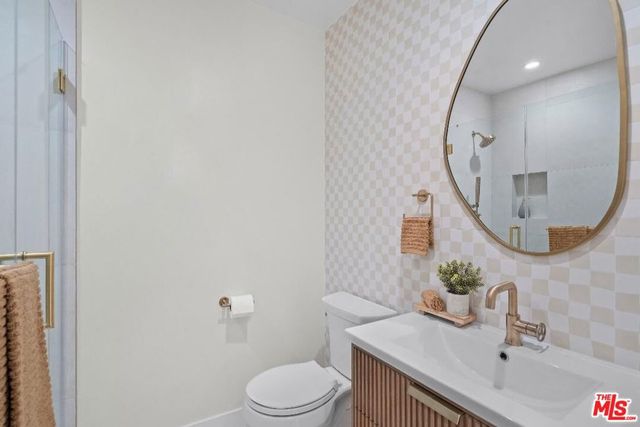 177 S Gardner Street, Los Angeles, CA 90036