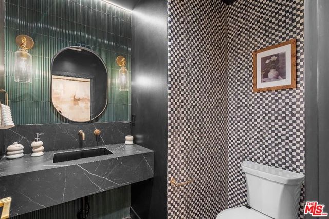 177 S Gardner Street, Los Angeles, CA 90036