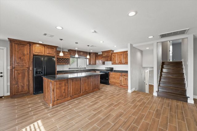11170 Clear Creek Road W, Sanger, TX 76266