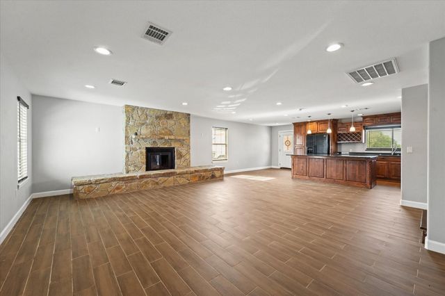 11170 Clear Creek Road W, Sanger, TX 76266
