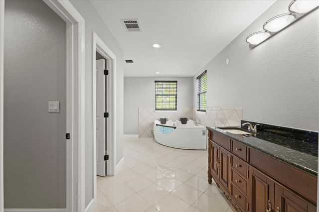 11170 Clear Creek Road W, Sanger, TX 76266