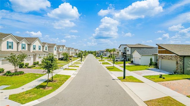 1104 LAKESHORE BREEZE PLACE, Kissimmee, FL 34747