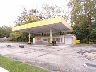 1315 W US 24 Highway, Independence, MO 64050