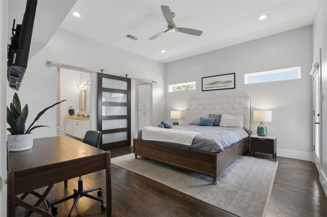 180 S Cisco Street, Dallas, TX 75246