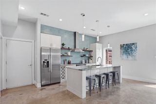 180 S Cisco Street, Dallas, TX 75246