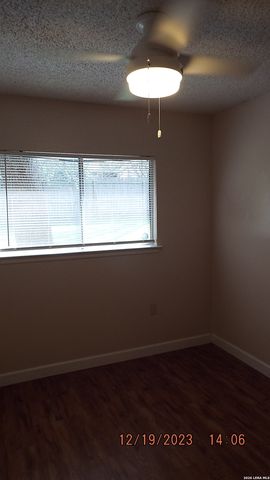 5922 Brambletree St, San Antonio, TX 78247