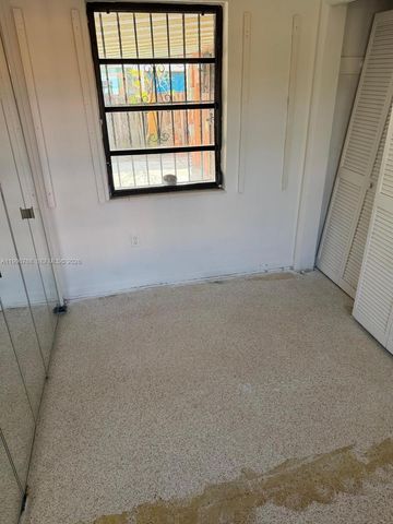 1185 W 32nd St, Hialeah, FL 33012