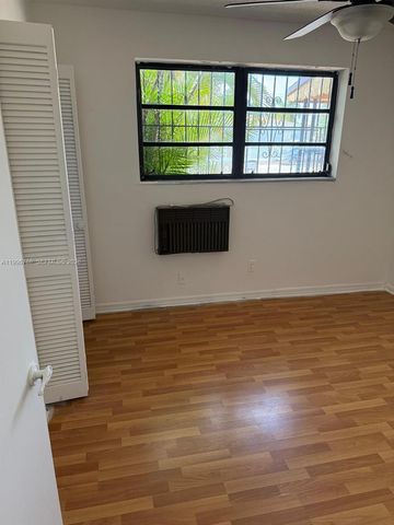 1185 W 32nd St, Hialeah, FL 33012