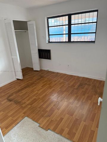 1185 W 32nd St, Hialeah, FL 33012