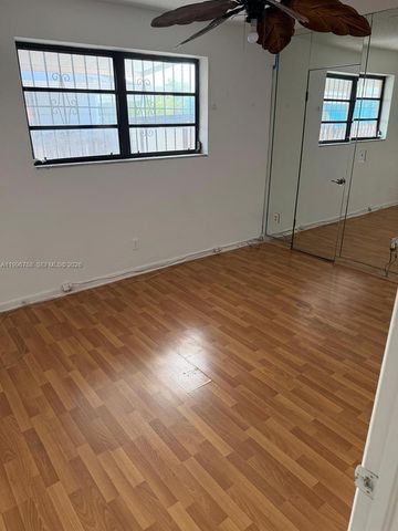 1185 W 32nd St, Hialeah, FL 33012