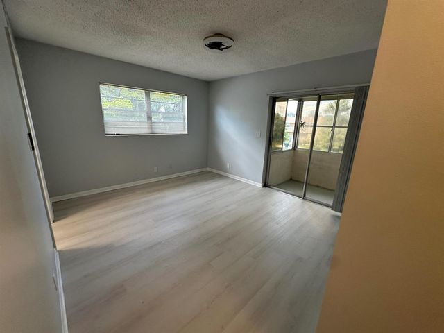21 Salisbury A, West Palm Beach, FL 33417