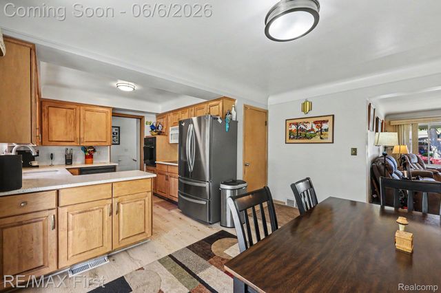 21212 FRANCIS Street, St. Clair Shores, MI 48082