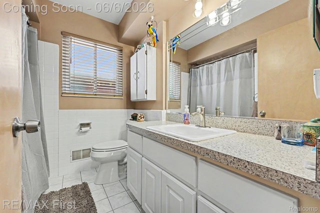 21212 FRANCIS Street, St. Clair Shores, MI 48082