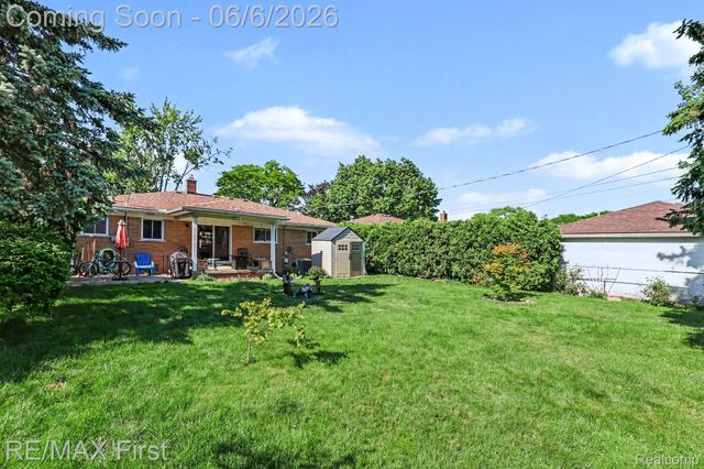 21212 FRANCIS Street, St. Clair Shores, MI 48082