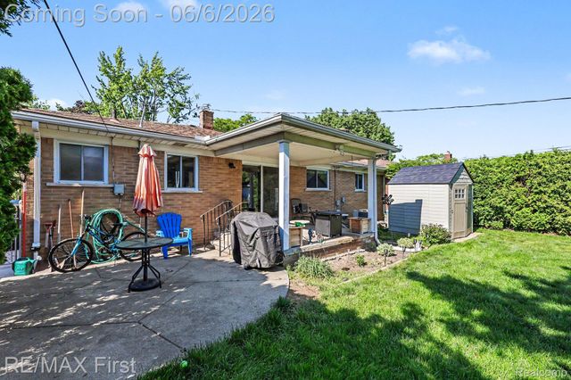 21212 FRANCIS Street, St. Clair Shores, MI 48082