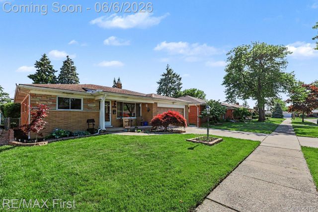 21212 FRANCIS Street, St. Clair Shores, MI 48082
