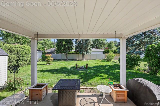 21212 FRANCIS Street, St. Clair Shores, MI 48082