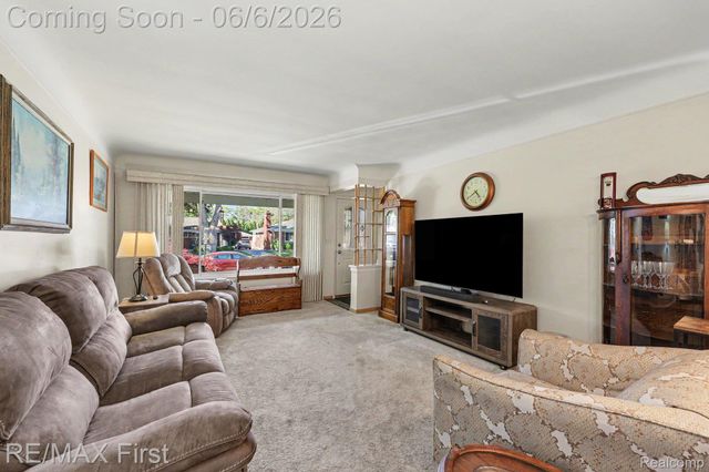 21212 FRANCIS Street, St. Clair Shores, MI 48082