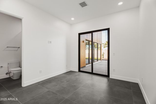 5156 N 45TH Place, Phoenix, AZ 85018