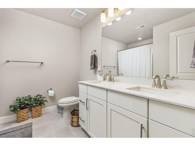 8358 Howell St B, Arvada, CO 80005