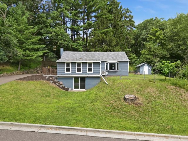 2634 South Slope Terrace, Eau Claire, WI 54703