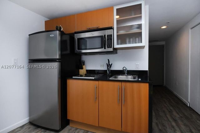 1750 N Bayshore Dr 1203, Miami, FL 33132