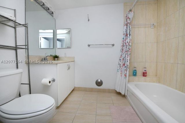 1750 N Bayshore Dr 1203, Miami, FL 33132