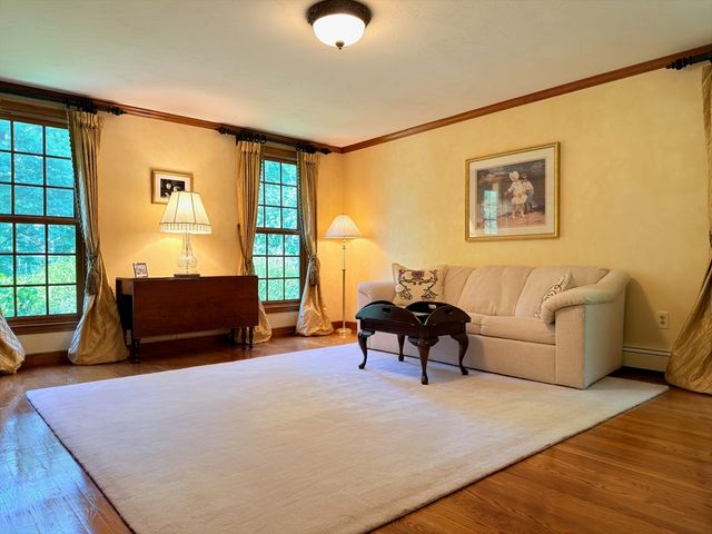 19 Bubbling Brook Rd, Walpole, MA 02081