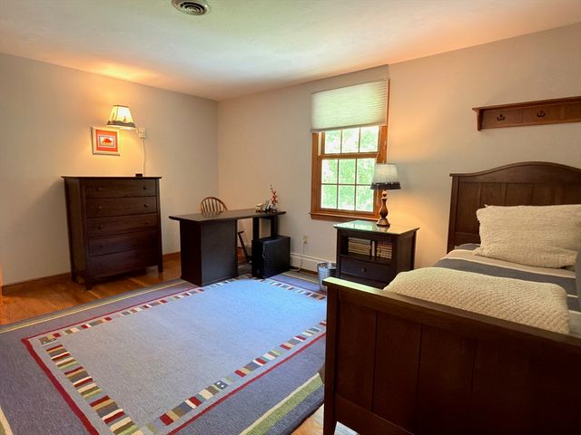 19 Bubbling Brook Rd, Walpole, MA 02081